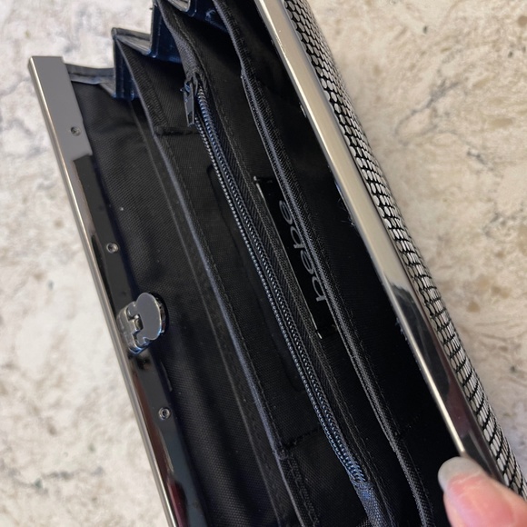 Bebe Black & White Clutch - Picture 7 of 9